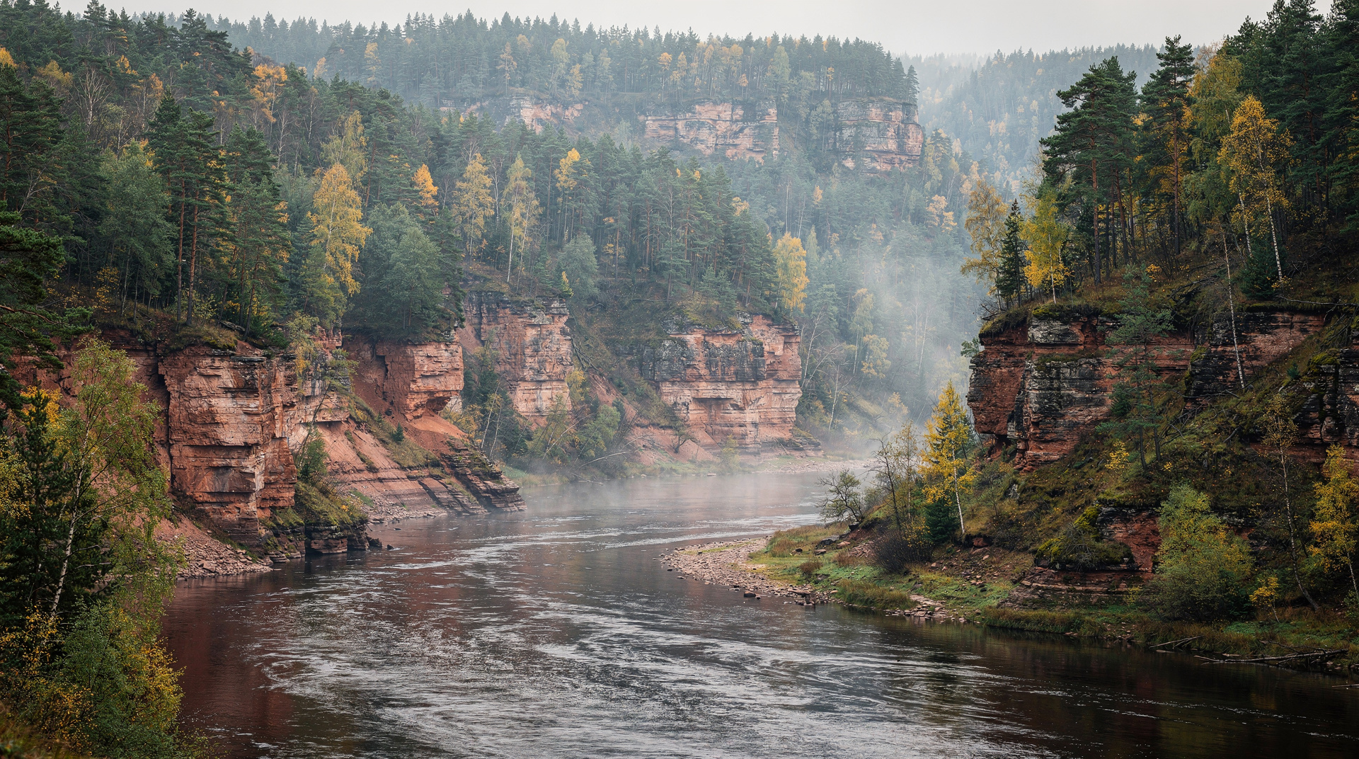 Gauja National Park: 3 hikes tested in summer — Three tested Gauja National Park hikes: Gūtmaņala loop, Sigulda ridge trail, Cēs